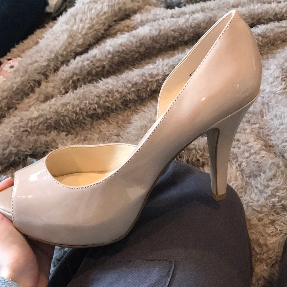 Nine West Nude Peep Toe Heels